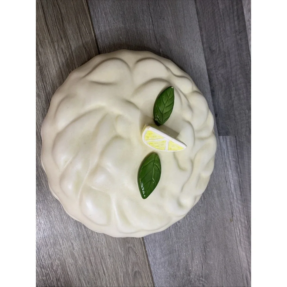 Vintage Lemon Meringue Recipe Pie Dish w 3-D Lid Ceramic Pie Dish